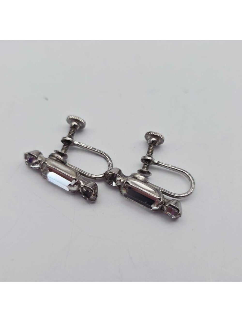 Vintage Crystal Rhinestone Screw Back Earrings Elegant Clear Stones Art Deco Sty - Picture 2 of 7